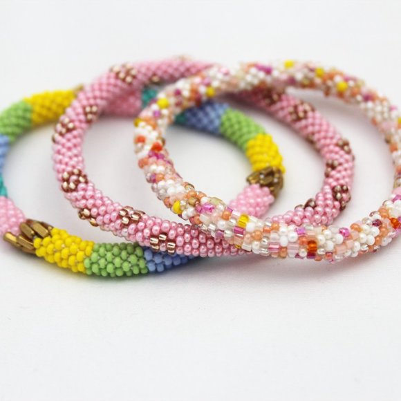 Set of 3 Crocheted Glass Bead Stacking Bracelets NWoT - Picture 2 of 7
